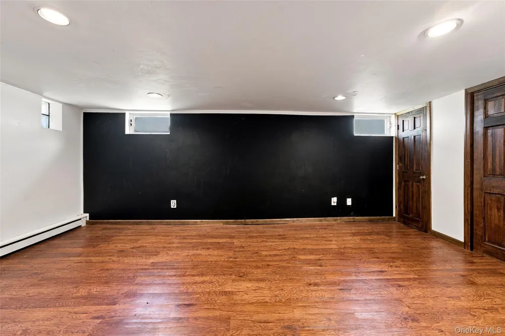 25 Harvey Lane Ronkonkoma, NY 11779
