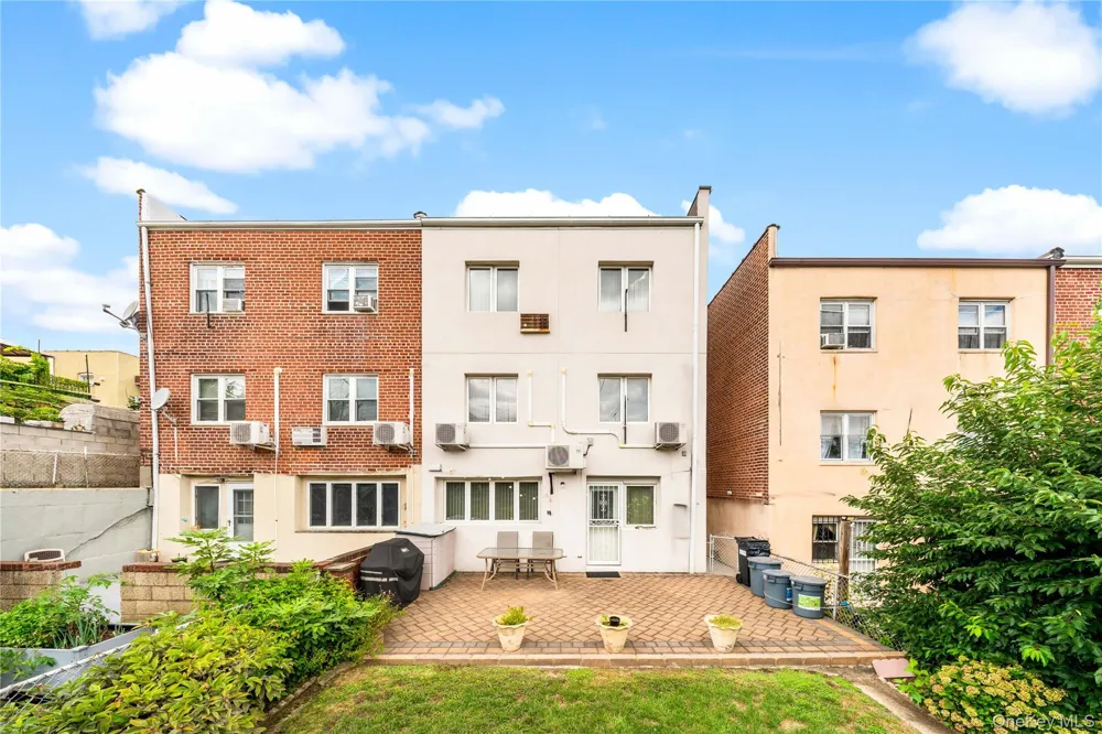 2031 36th Street Astoria, NY 11105