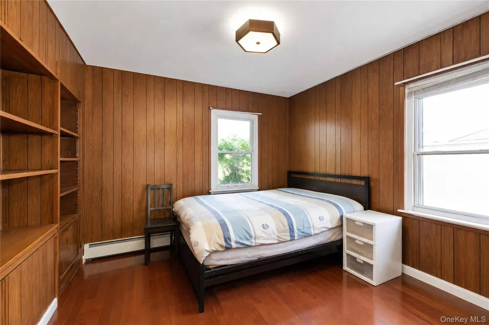 175 Latham Road Mineola, NY 11501