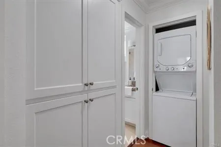 1055 Orizaba #6 Long Beach, CA 90804
