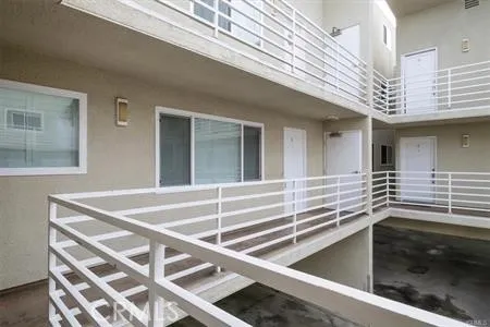 1055 Orizaba #6 Long Beach, CA 90804