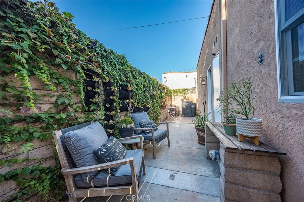 5001 E 14th Street Long Beach, CA 90804
