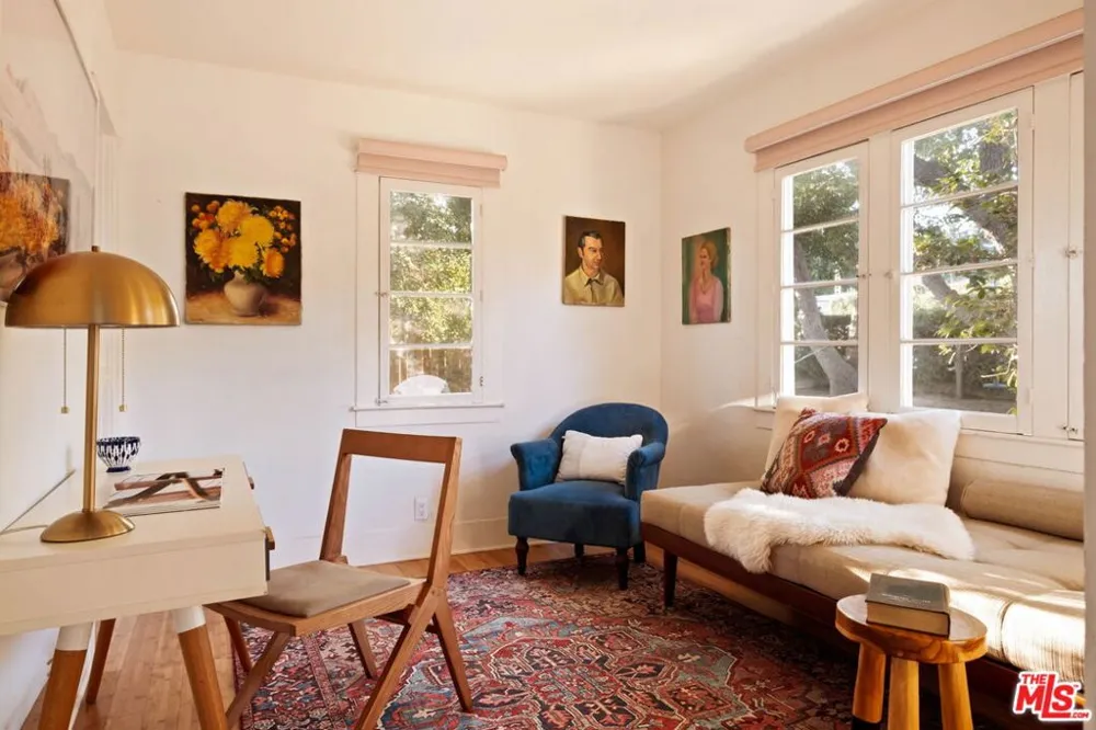 606 E Sacramento Street Altadena, CA 91001