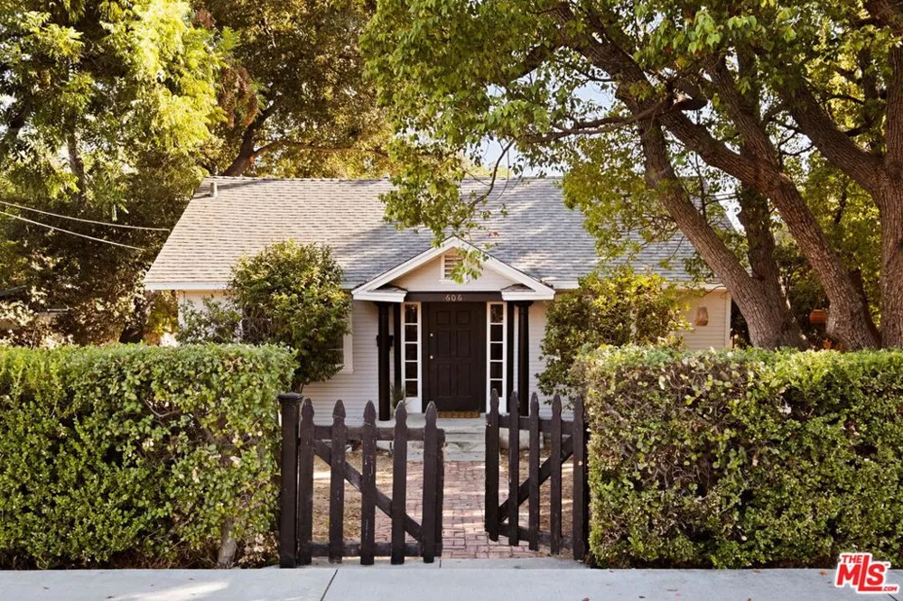 606 E Sacramento Street Altadena, CA 91001