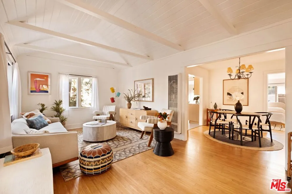 606 E Sacramento Street Altadena, CA 91001