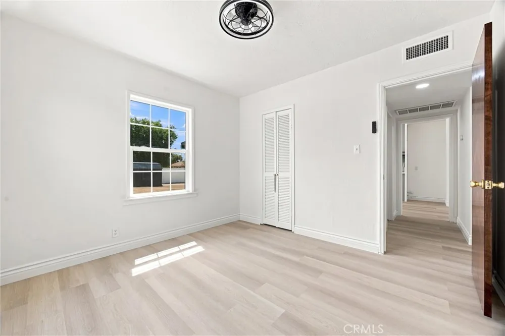 109 La Mesa Bakersfield, CA 93305