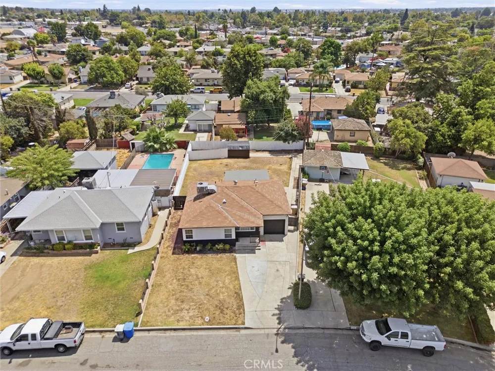 109 La Mesa Bakersfield, CA 93305