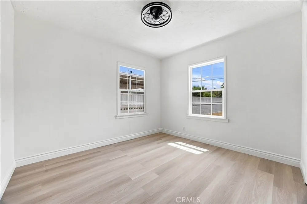 109 La Mesa Bakersfield, CA 93305