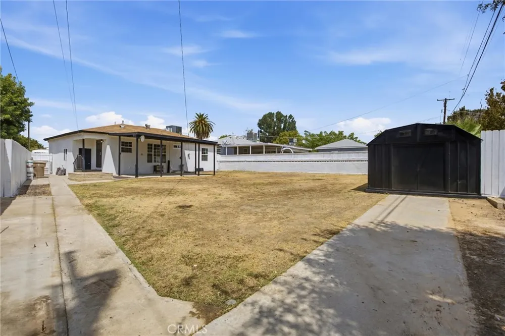 109 La Mesa Bakersfield, CA 93305