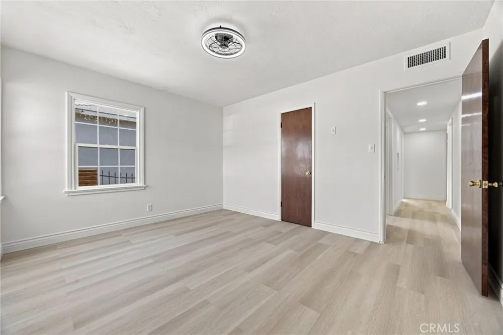 109 La Mesa Bakersfield, CA 93305