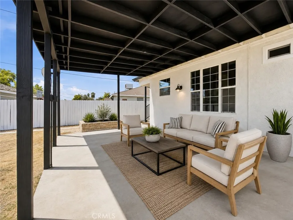 109 La Mesa Bakersfield, CA 93305
