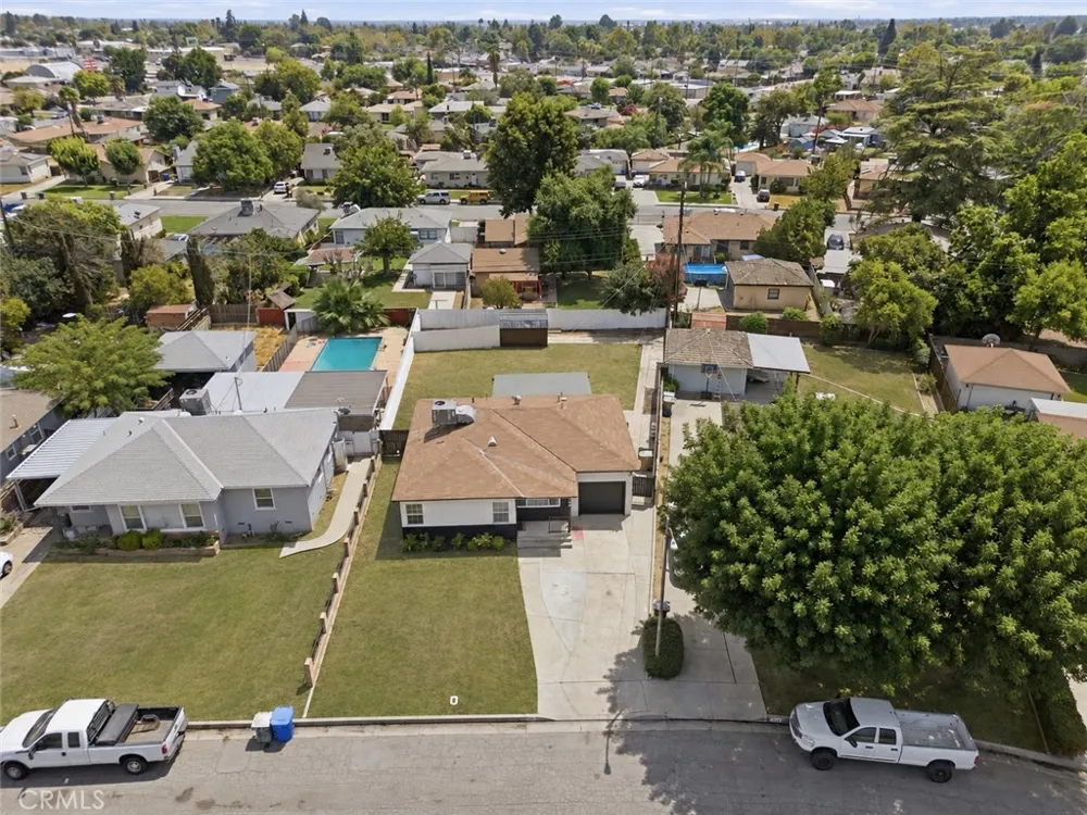 109 La Mesa Bakersfield, CA 93305