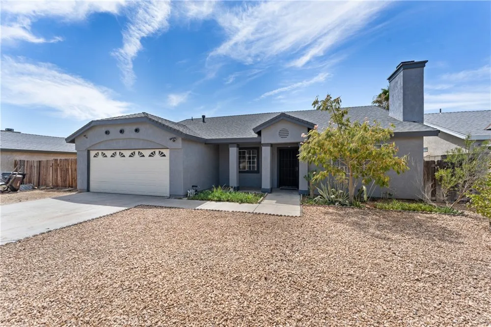 3112 Myrtle Rosamond, CA 93560