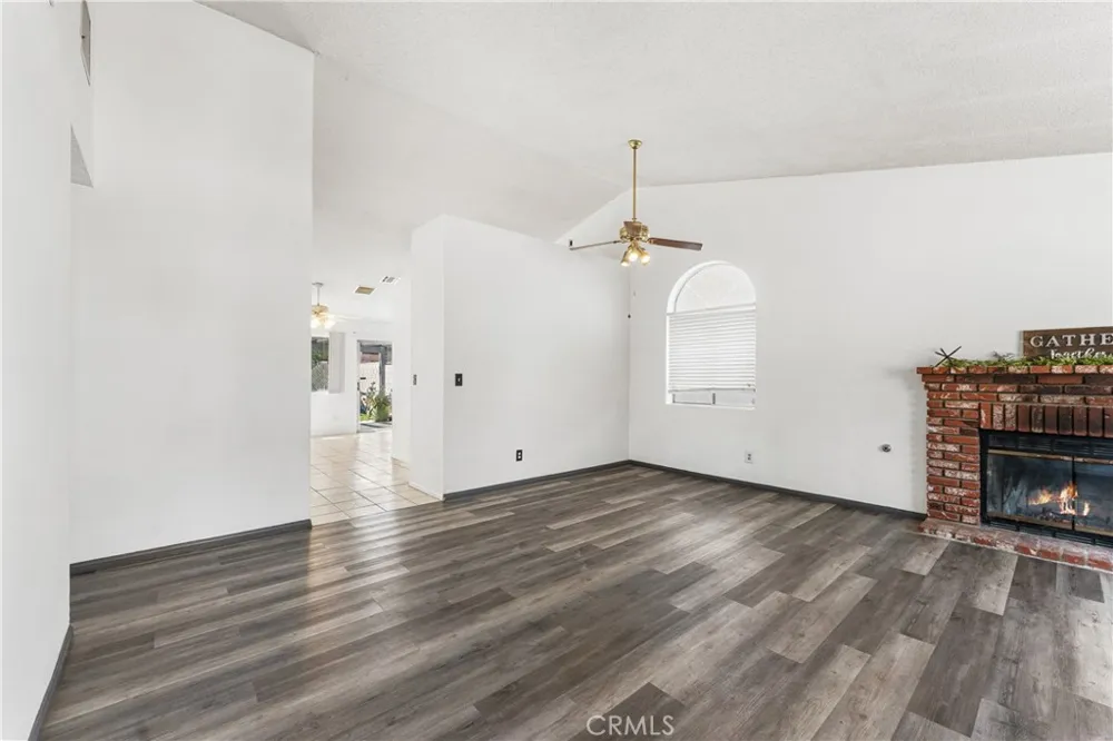 3112 Myrtle Rosamond, CA 93560