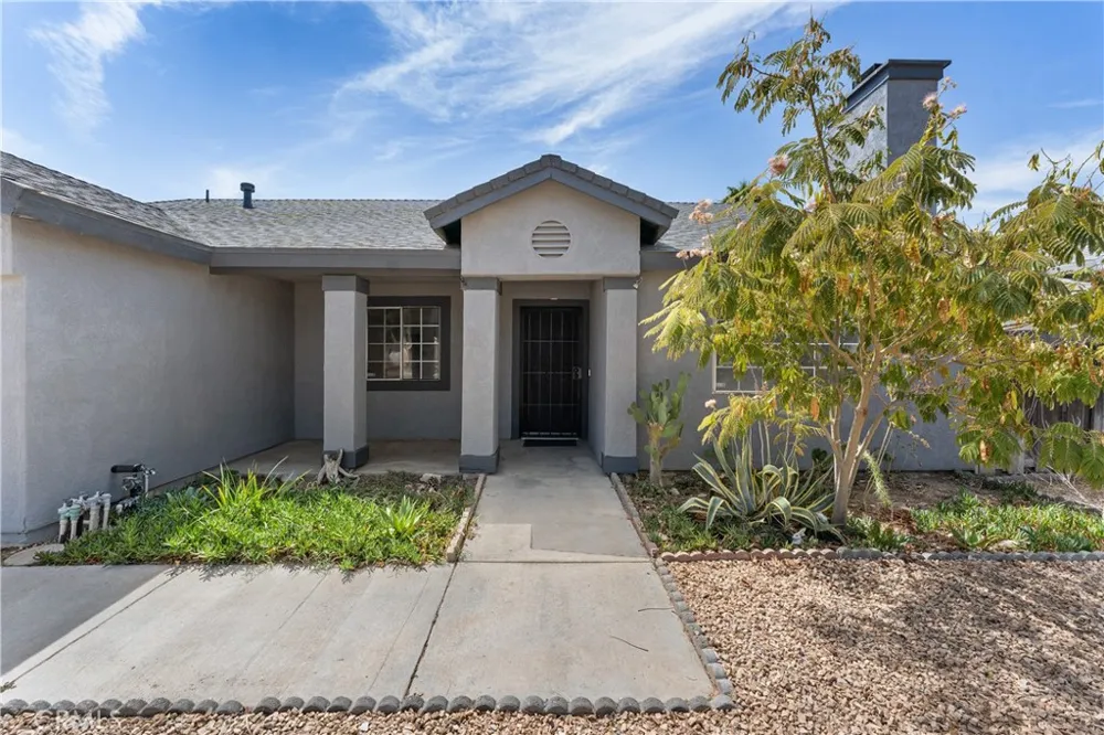 3112 Myrtle Rosamond, CA 93560