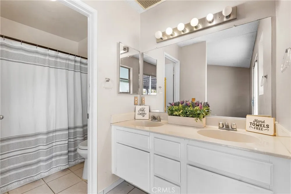 3112 Myrtle Rosamond, CA 93560