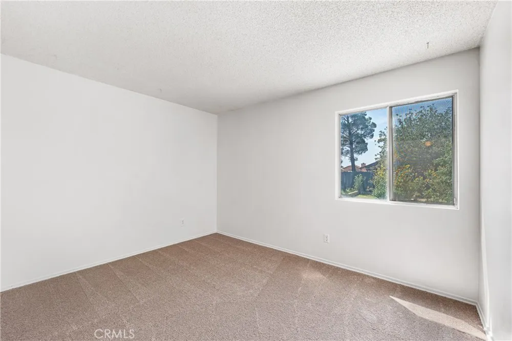 3112 Myrtle Rosamond, CA 93560