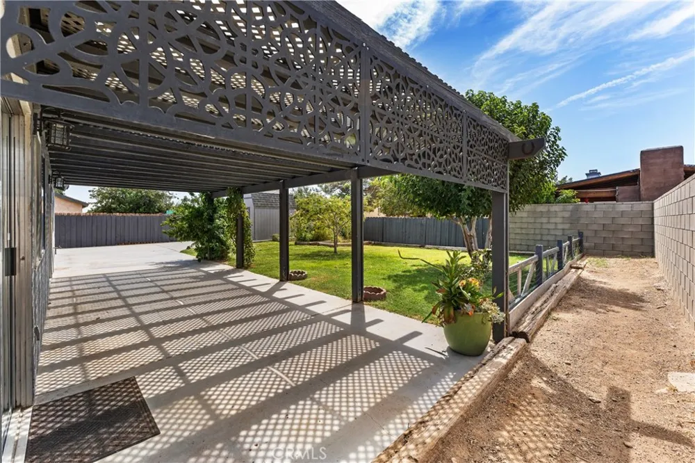 3112 Myrtle Rosamond, CA 93560