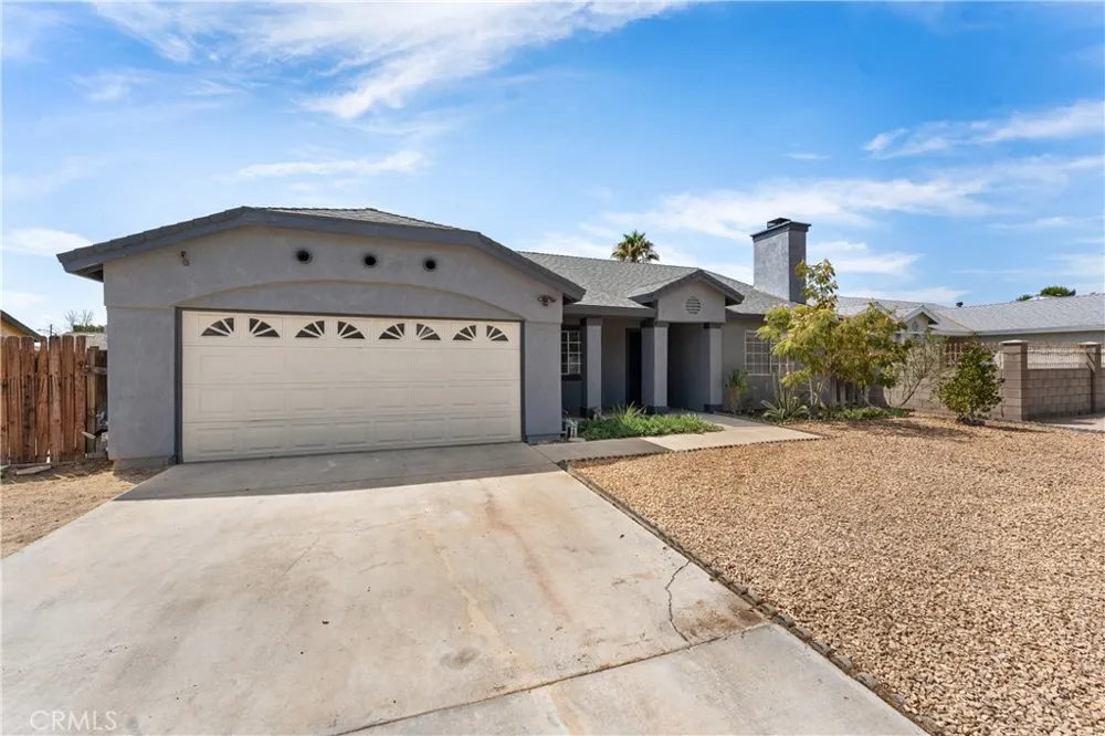 3112 Myrtle Rosamond, CA 93560
