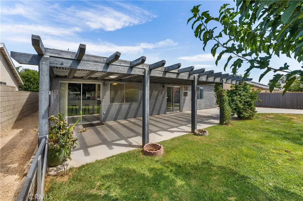3112 Myrtle Rosamond, CA 93560
