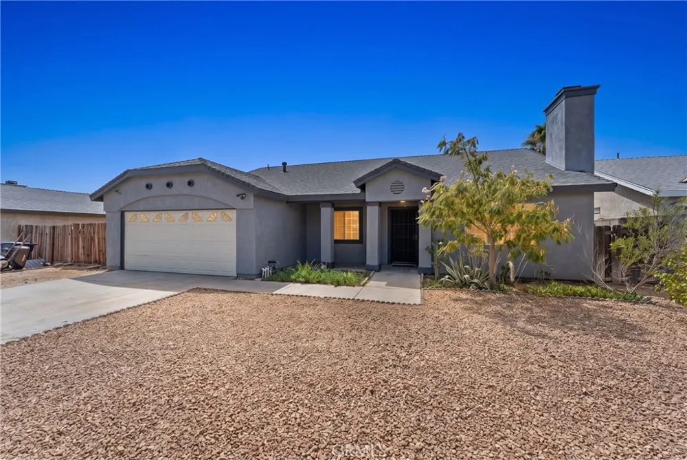3112 Myrtle Rosamond, CA 93560