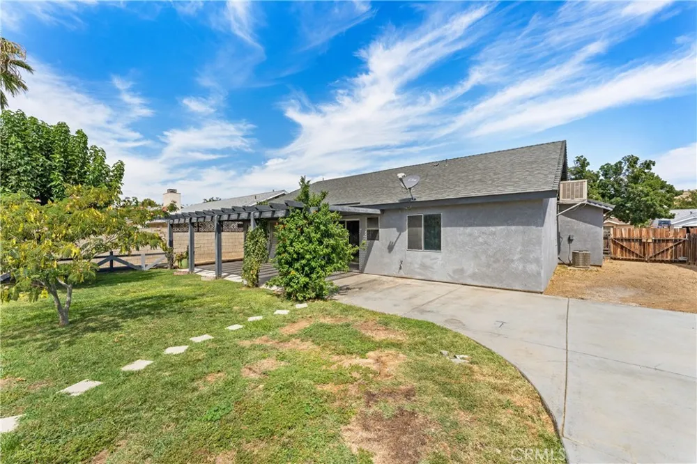 3112 Myrtle Rosamond, CA 93560