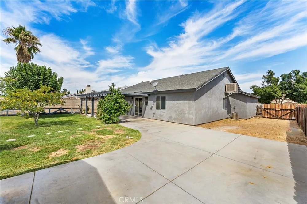 3112 Myrtle Rosamond, CA 93560