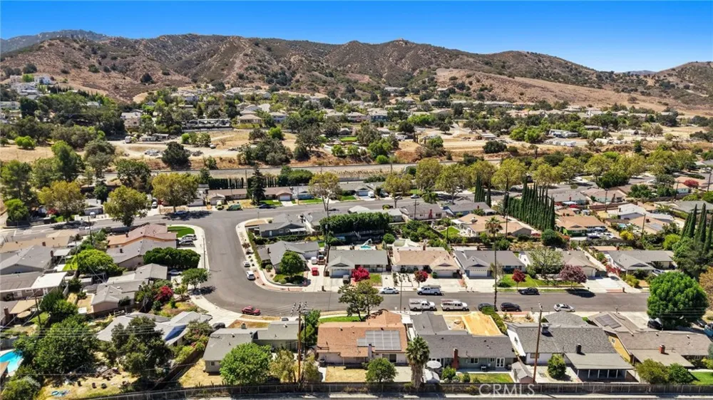 5753 Eunice Simi Valley, CA 93063