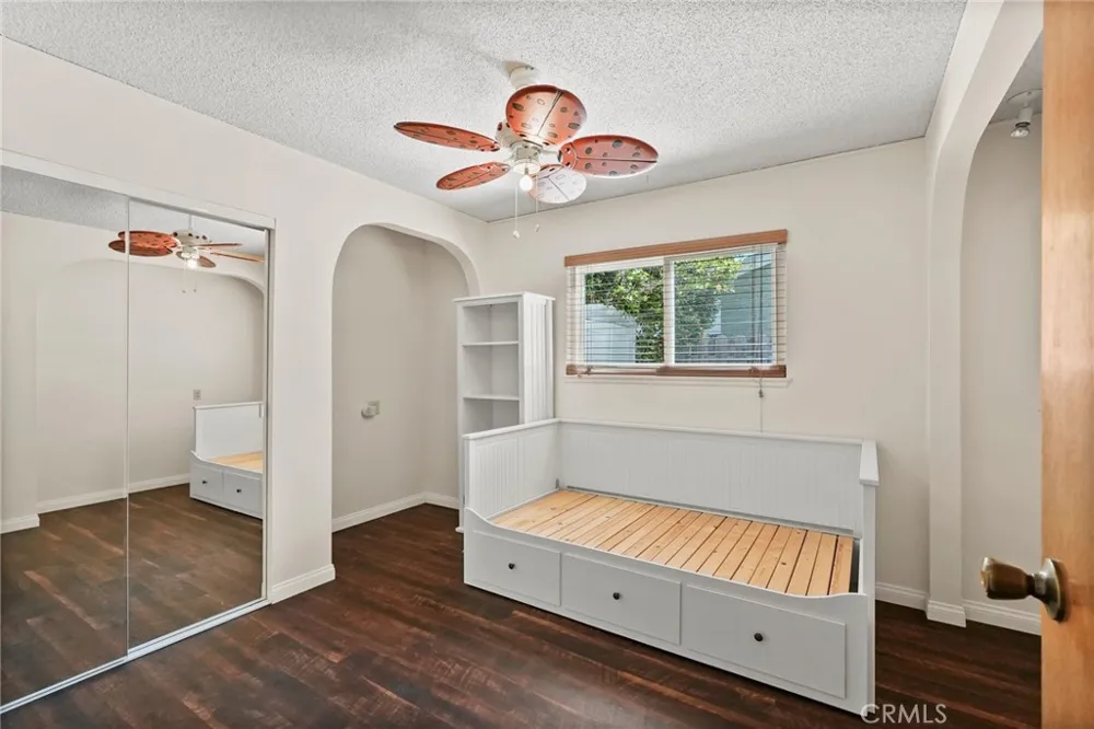 5753 Eunice Simi Valley, CA 93063