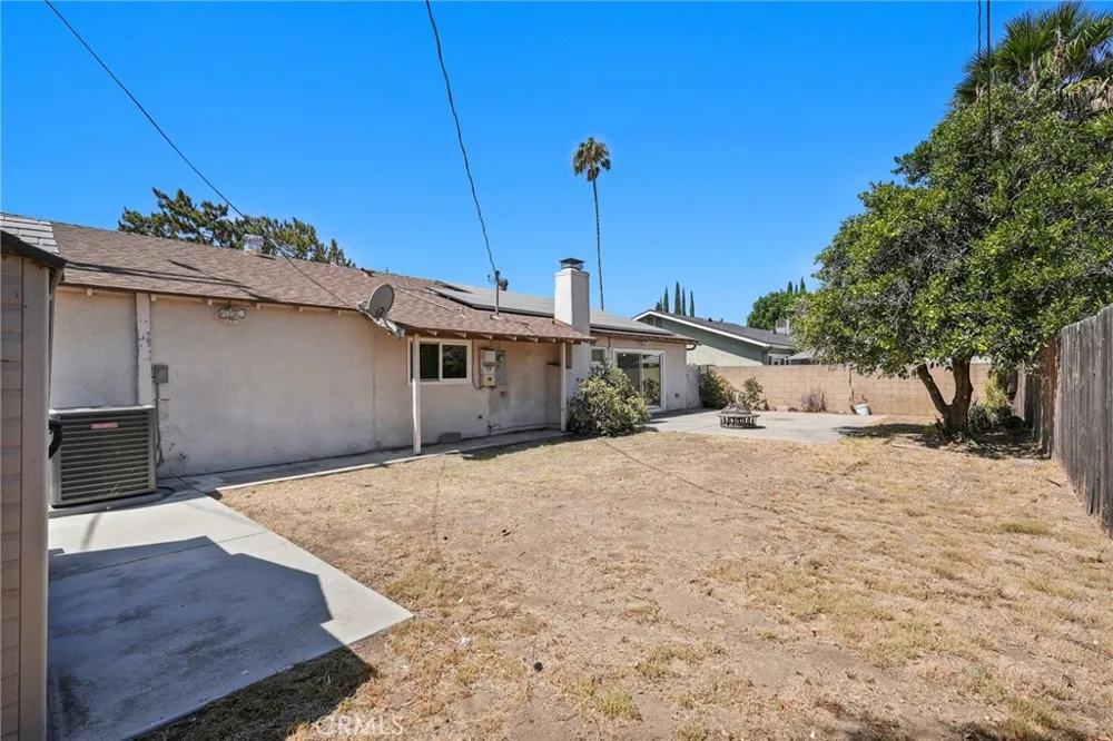 5753 Eunice Simi Valley, CA 93063