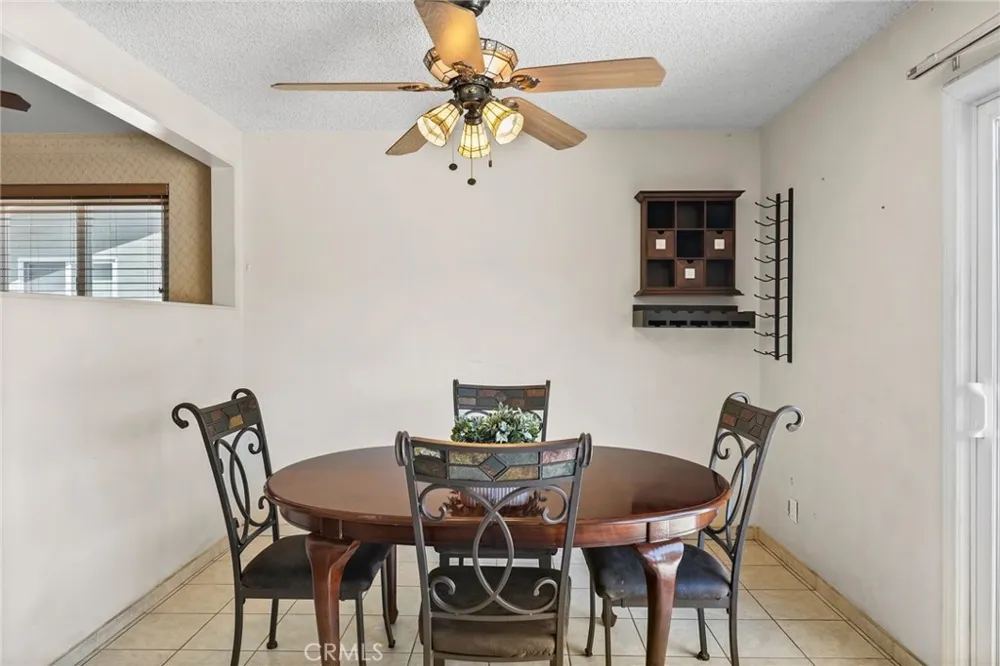 5753 Eunice Simi Valley, CA 93063
