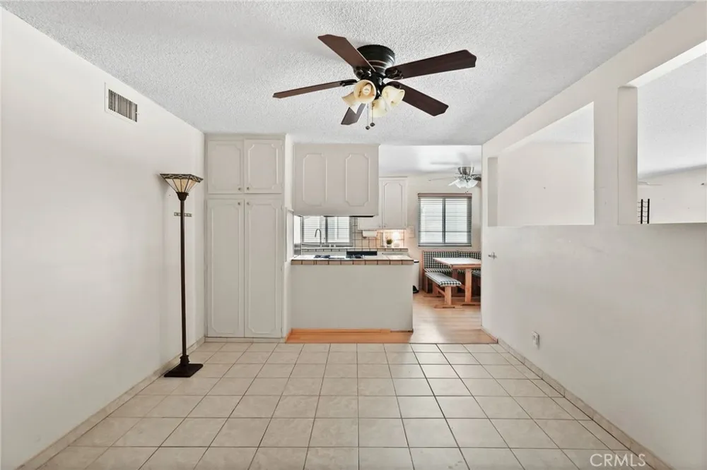 5753 Eunice Simi Valley, CA 93063