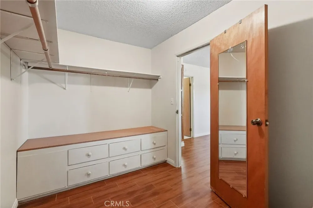 5753 Eunice Simi Valley, CA 93063
