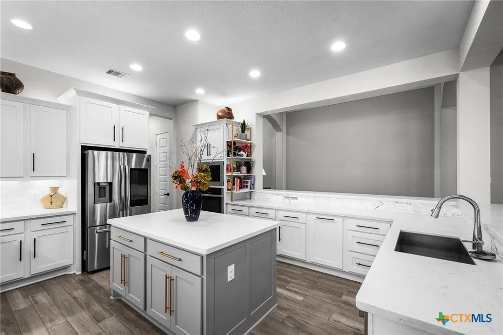 1185 Waddie Way New Braunfels, TX 78132