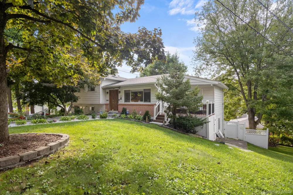 185 Rosedale Road Yonkers, NY 10710