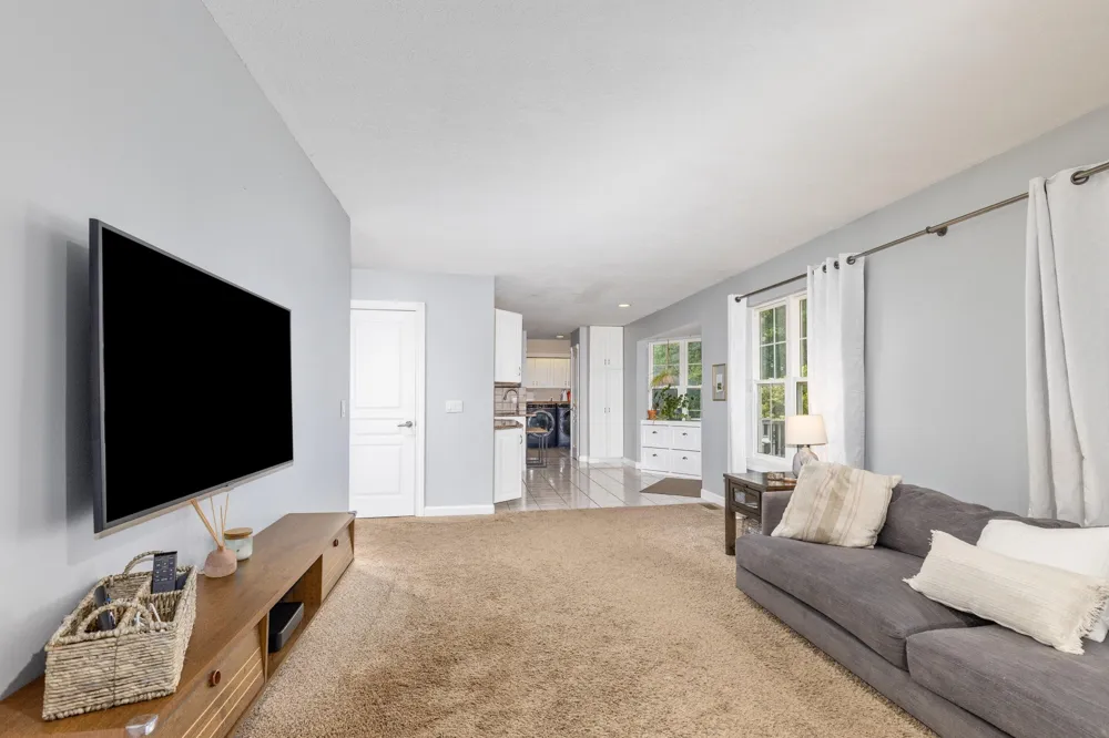 1106 Brookway Court Norton Shores, MI 49441