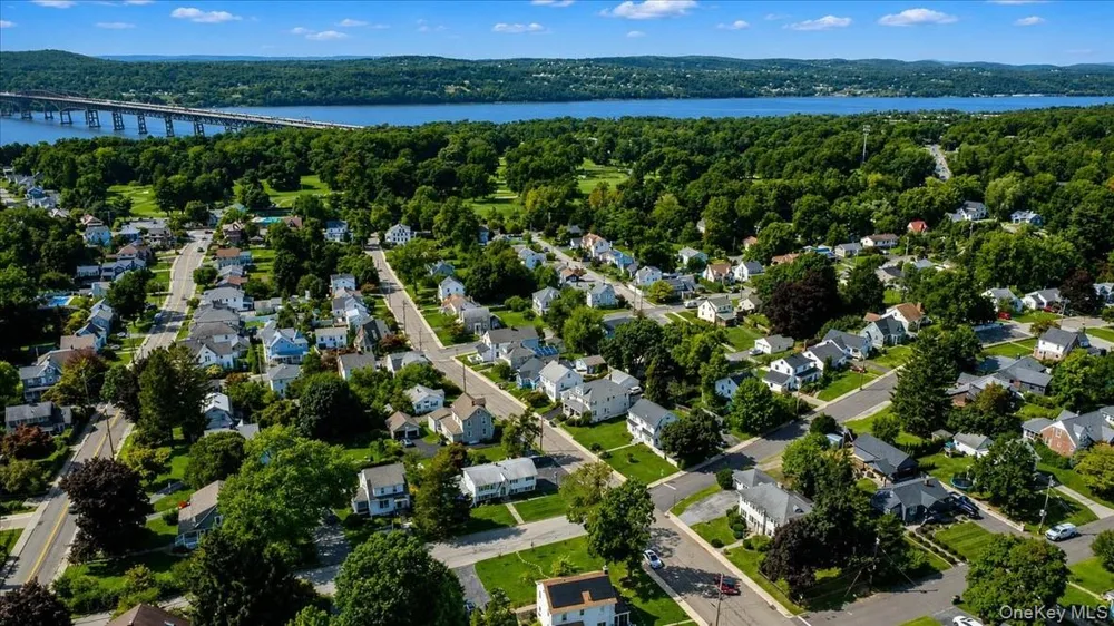 35 Orchard Place Beacon, NY 12508
