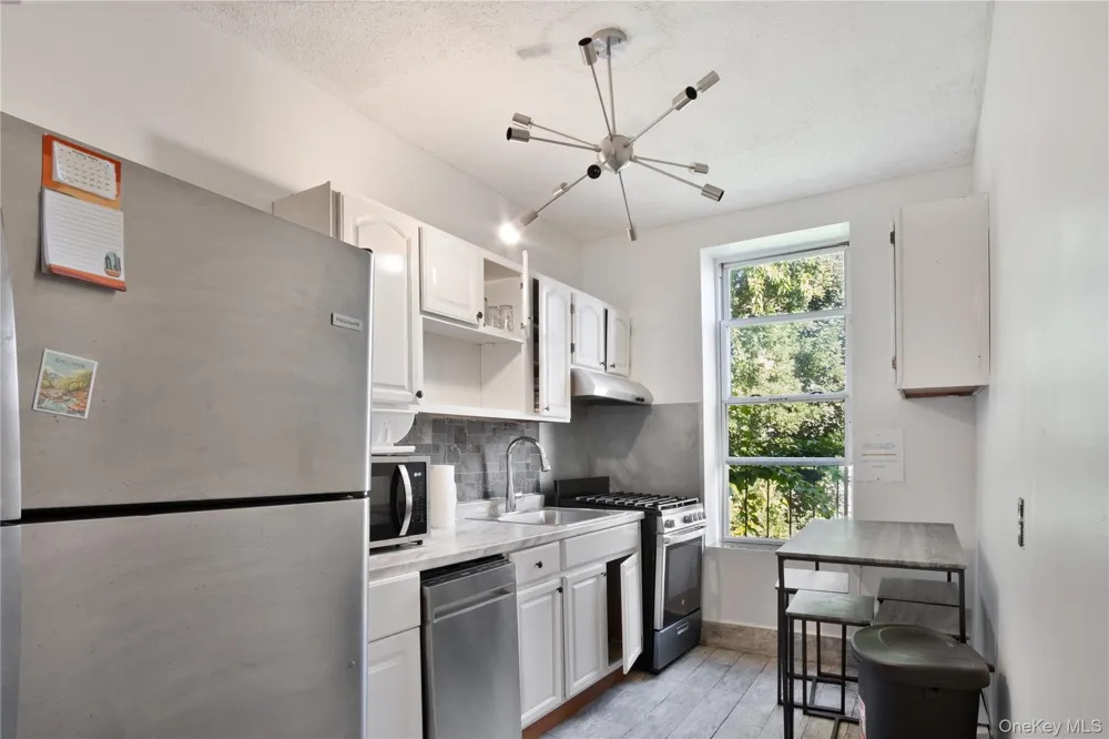 211 Kosciuszko Street #3 Brooklyn, NY 11216