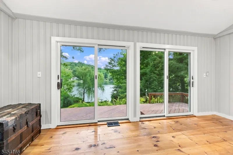 111 S Shore Dr Wantage, NJ 07461