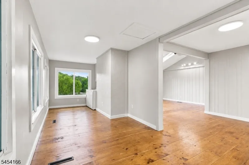 111 S Shore Dr Wantage, NJ 07461