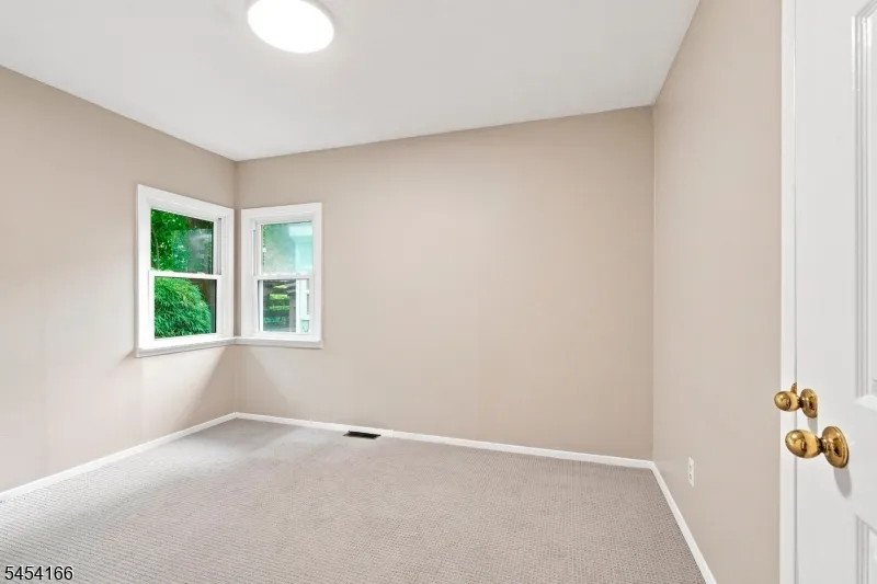 111 S Shore Dr Wantage, NJ 07461