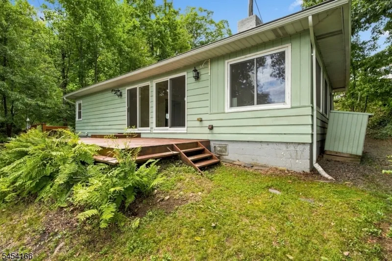 111 S Shore Dr Wantage, NJ 07461