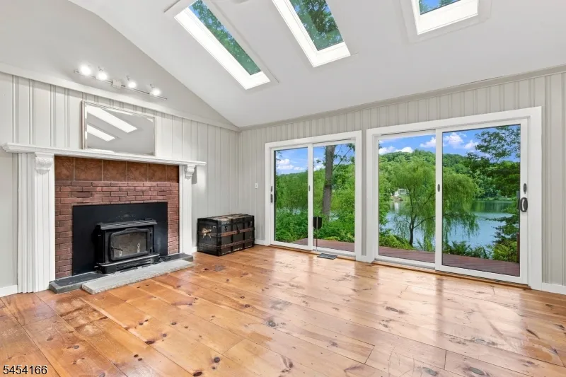 111 S Shore Dr Wantage, NJ 07461