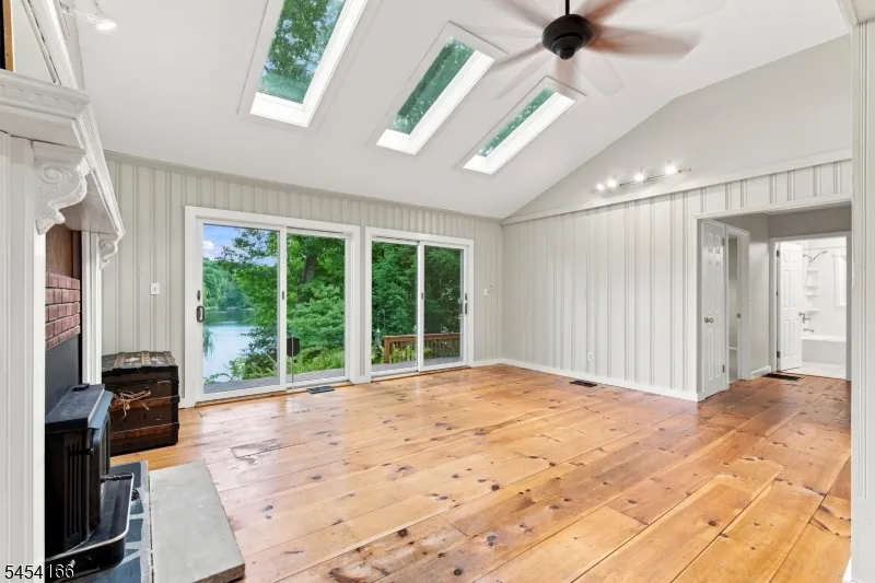 111 S Shore Dr Wantage, NJ 07461