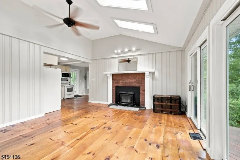 111 S Shore Dr Wantage, NJ 07461