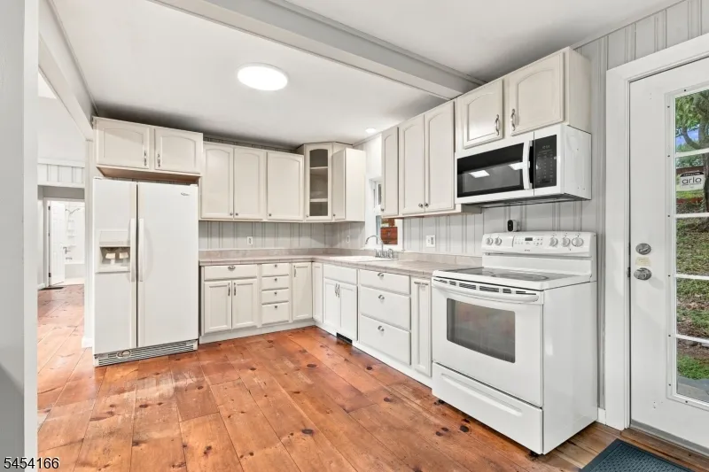111 S Shore Dr Wantage, NJ 07461