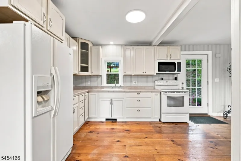 111 S Shore Dr Wantage, NJ 07461