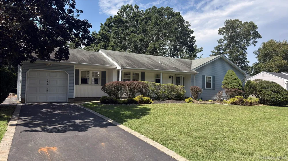 128 Rocky Point Landing Road Rocky Point, NY 11778