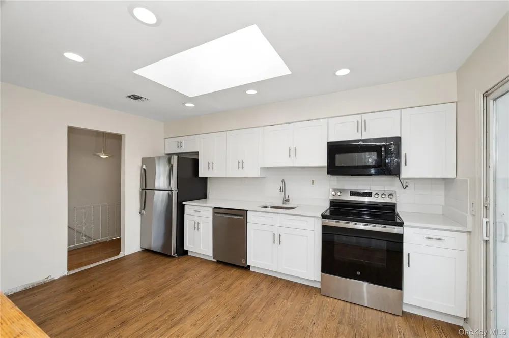 2625 Riverside Drive Wantagh, NY 11793