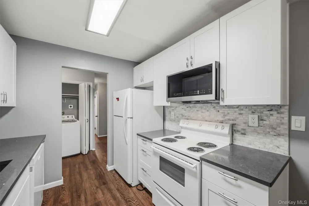 631 Sierra Vista Lane #Bldg 21 Valley Cottage, NY 10989
